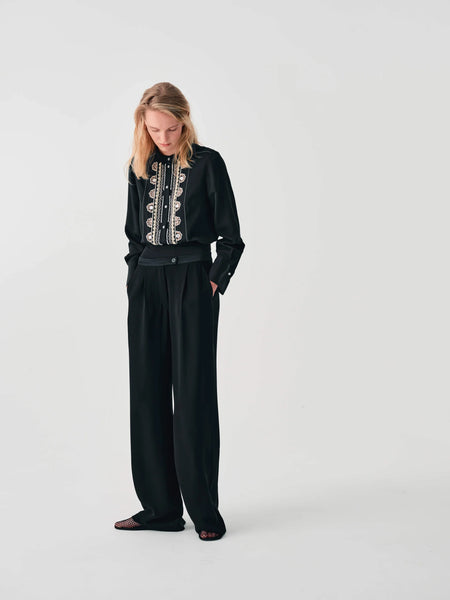 https://imageboutique.it › products › beatrice-b-26fe4347torre-camicia-in-misto-seta-con-ricami-fatti-a-mano