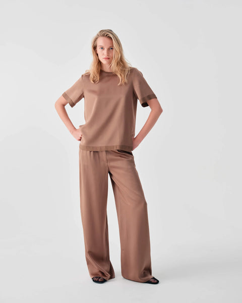 https://imageboutique.it › prodotti › beatrice-b-26fe1947sat161-pantalone-palazzo-con-pinces