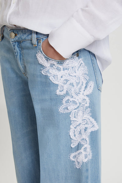 https://imageboutique.it › prodotti › ermanno-scervino-d46ep040apej0-pantaloni-denim-leggero-con-ricamo