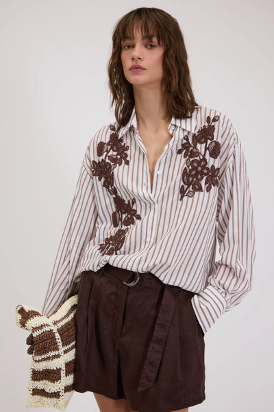 https://imageboutique.it › prodotti › ermanno-firenze-d48ek037es2-camicia-a-righe-con-ricami-floreali