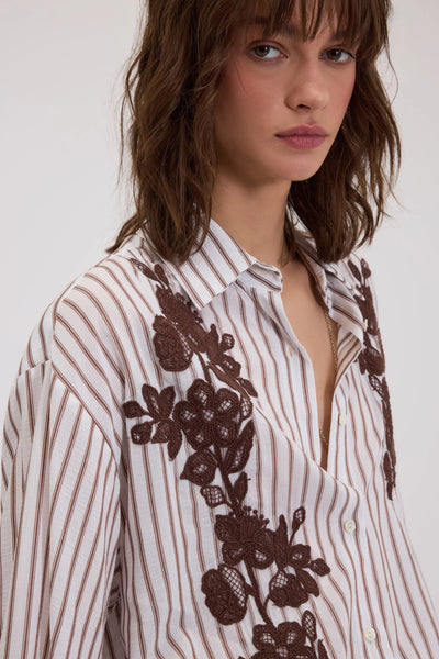 https://imageboutique.it › prodotti › ermanno-firenze-d48ek037es2-camicia-a-righe-con-ricami-floreali