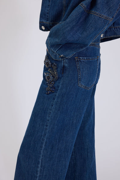 https://imageboutique.it › products › ermanno-firenze-d48ep055ej4-jeans-flare-con-applicazioni-gioiello-floreali