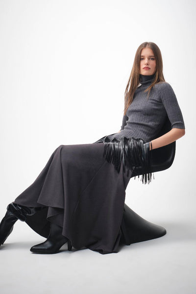 https://imageboutique.it › prodotti › simona-corsellini-cpmgq0801-maglia-dolcevita-con-frange