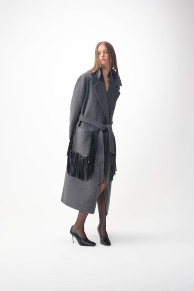 https://imageboutique.it › prodotti › simona-corsellini-cpcpv0502-cappotto-lungo-con-cintura-tasconi-e-frange