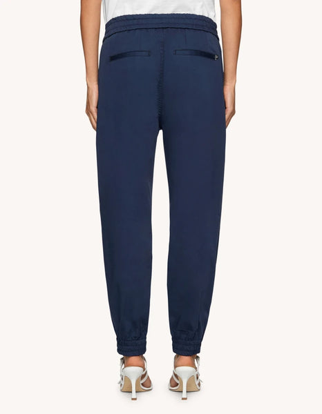 https://imageboutique.it › products › dondup-dp760-cs0122d-pantaloni-alba-jogger-in-raso-di-cotone-e-seta