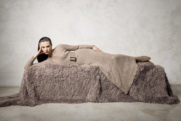 https://imageboutique.it › prodotti › d-exterior-63197-abito-lungo-traforato-in-pizzo-alpaca