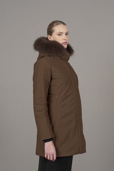 https://imageboutique.it › prodotti › hetrego-8r686f-patricia-parka-marrone-cappuccio-fisso
