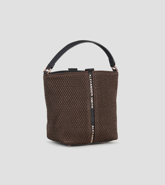 https://imageboutique.it › prodotti › alexander-smith-b177-julie-small-secchiello-in-plissettato-marrone-scuro