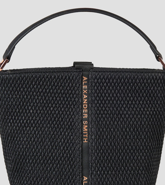 https://imageboutique.it › prodotti › alexander-smith-b177-julie-small-secchiello-in-plissettato-nero