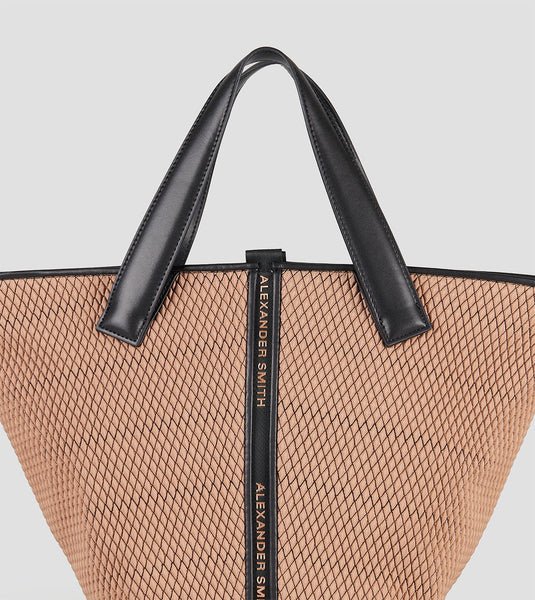 https://imageboutique.it › prodotti › alexander-smith-b174-lauren-medium-borsa-a-mano-in-nylon-plissettato-cammello